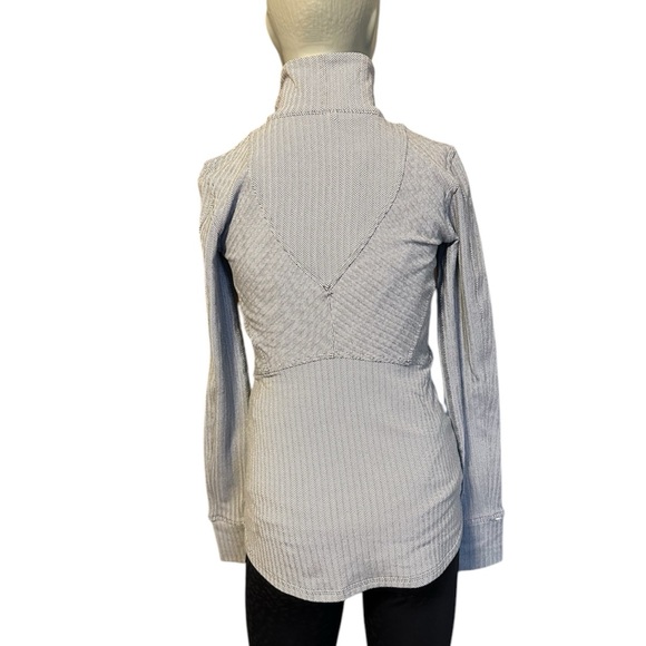 Lululemon Kanto Catch Me 1/2 Zip
Heathered Gray Herringbone  Size 4 Vintage - Picture 2 of 16